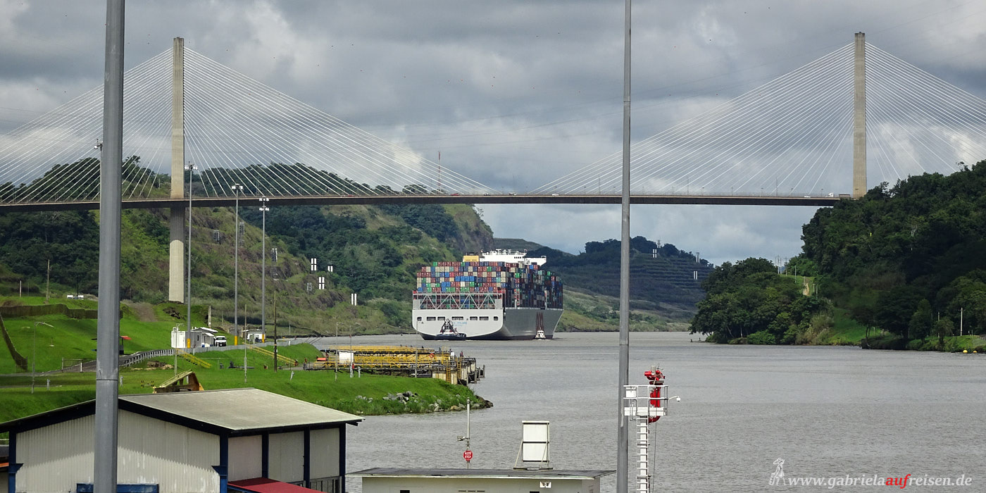 bridge over Panama Canal