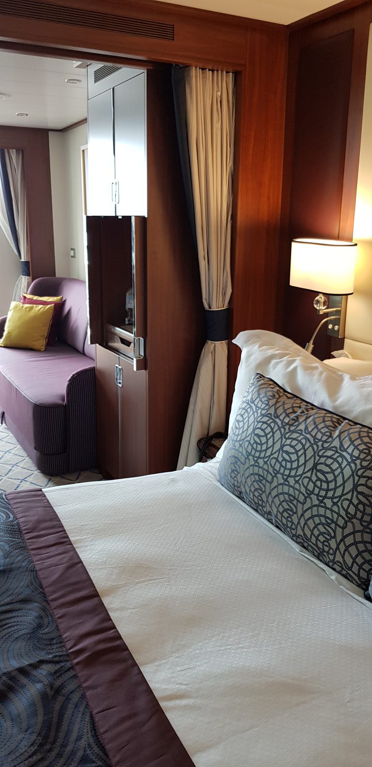 A ship visit on Seabourn Ovation | Gabrielas Travel Blog and Tips