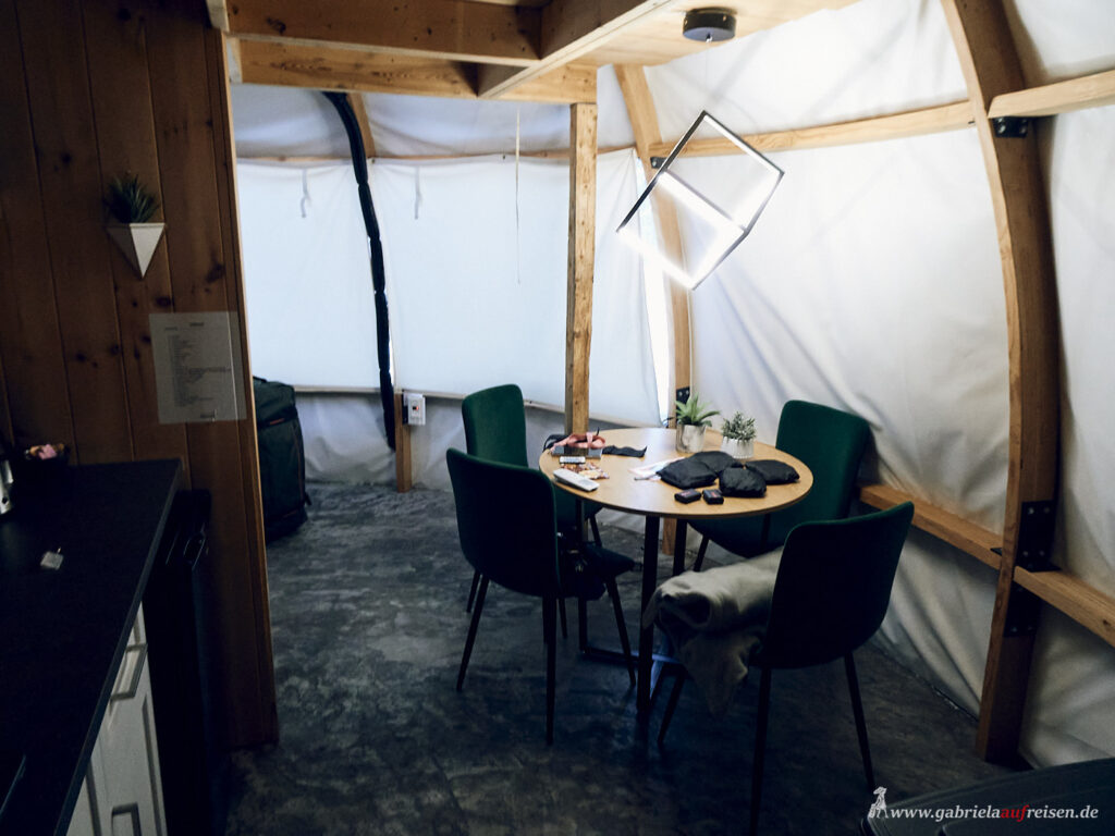 kitchen-inside-a-yurt