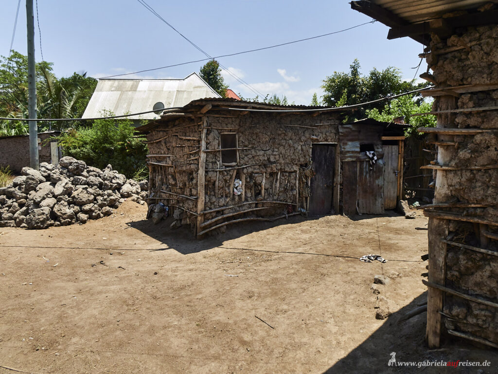 small-Tanzanian-house