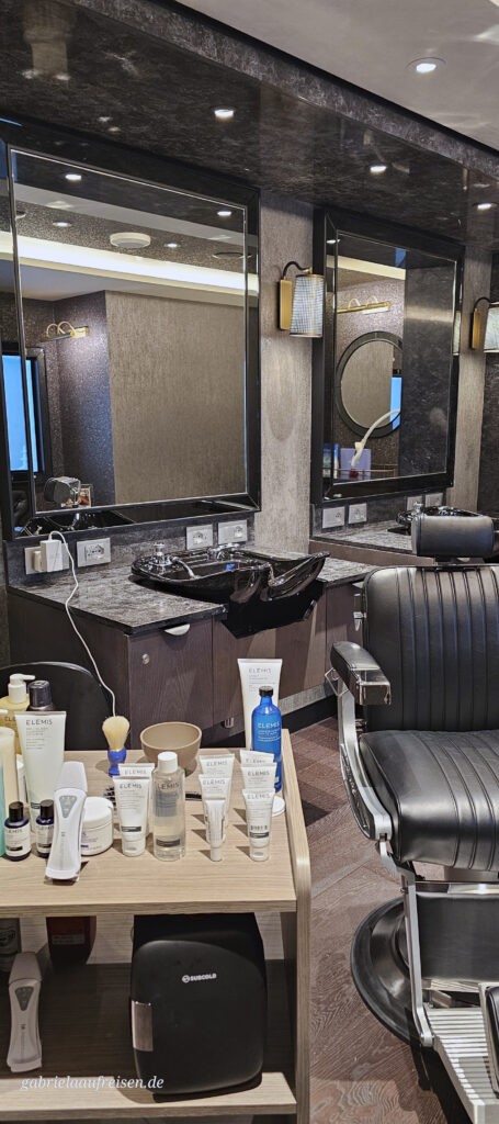 Norwegian-Aqua-barber-shop