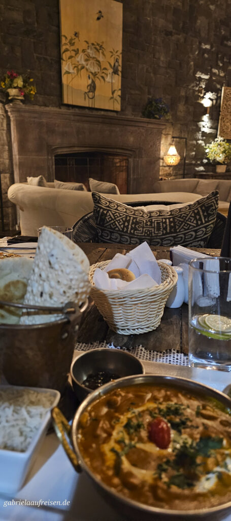 dinner-in-a-restaurant